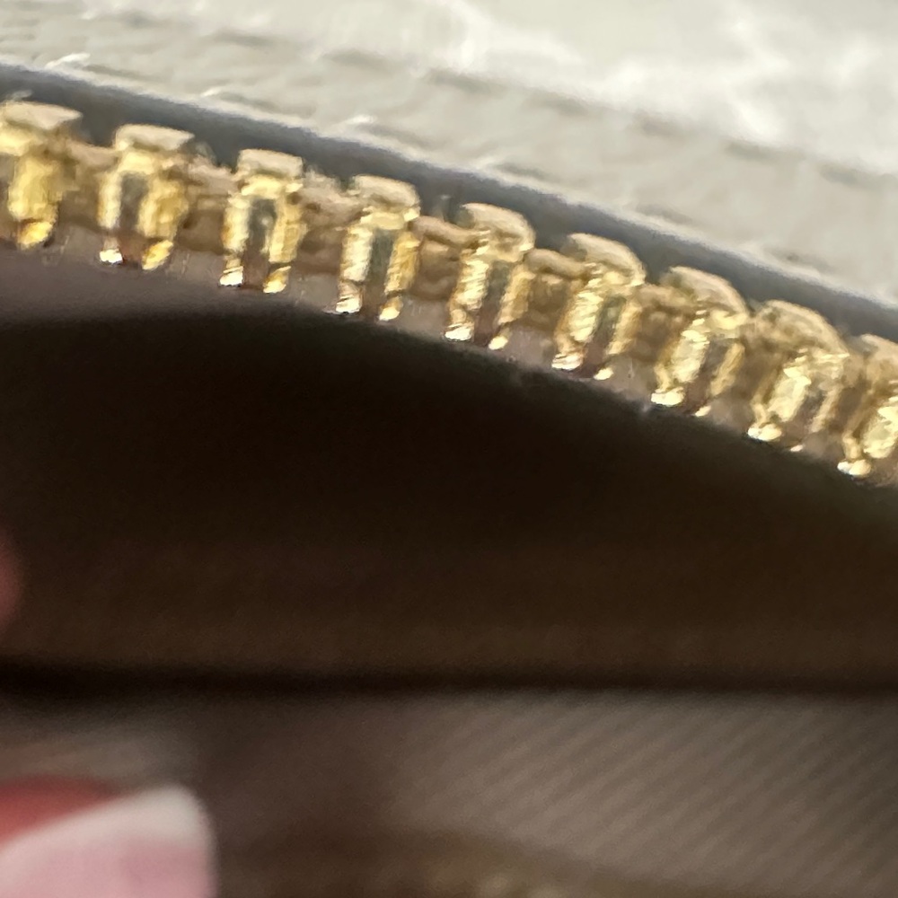 Gucci Beige Clutch with Gold Chain - Picture 11 of 13